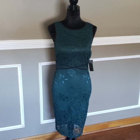 Dresses & Skirts - Dress